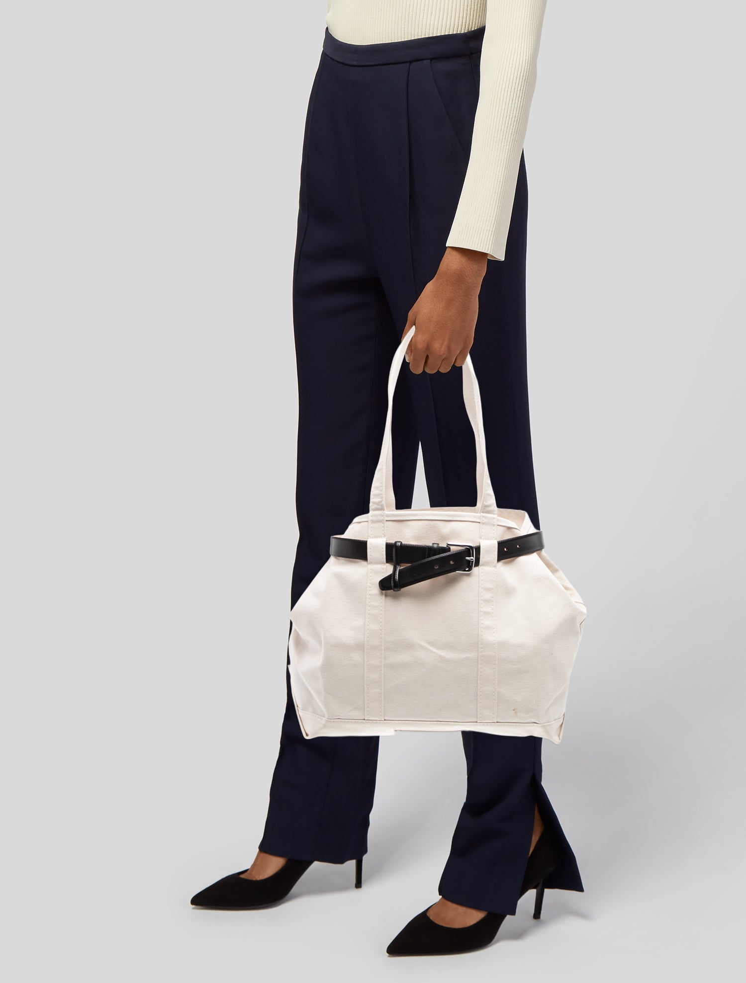 【CHANEL】  ★完売御礼★ Chanel Pearl Obsession Tote - Black Totes, Handbags - CHA204544