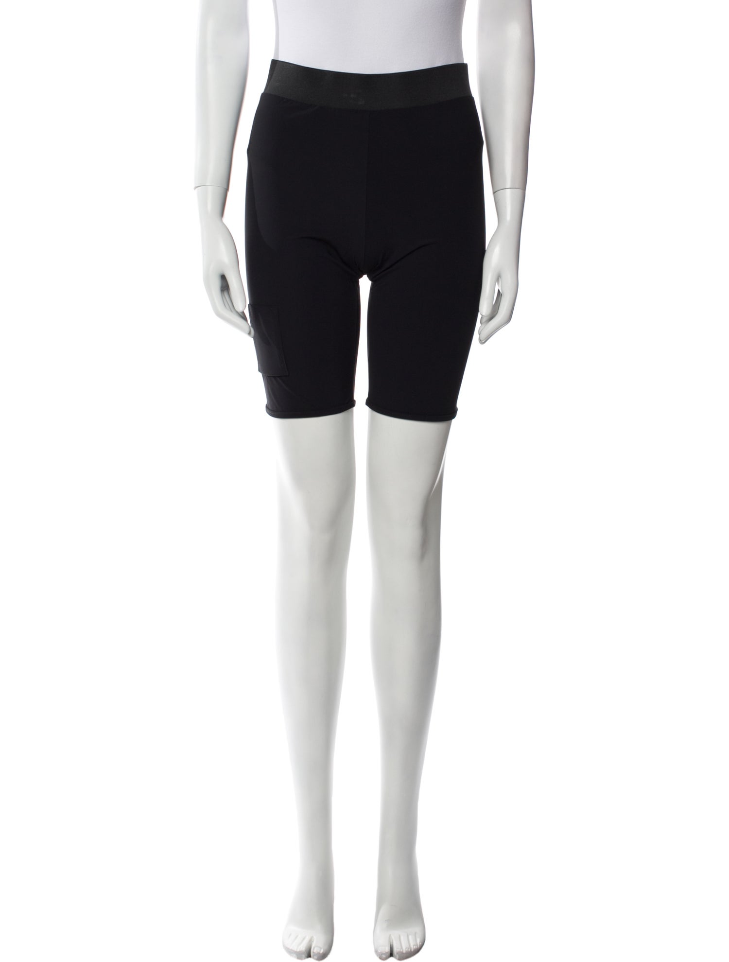 101p100 Knee-Length Shorts