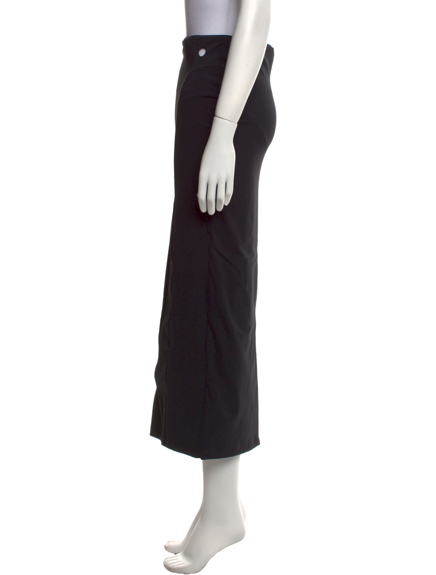 101p100 Virgin Wool Midi Length Skirt