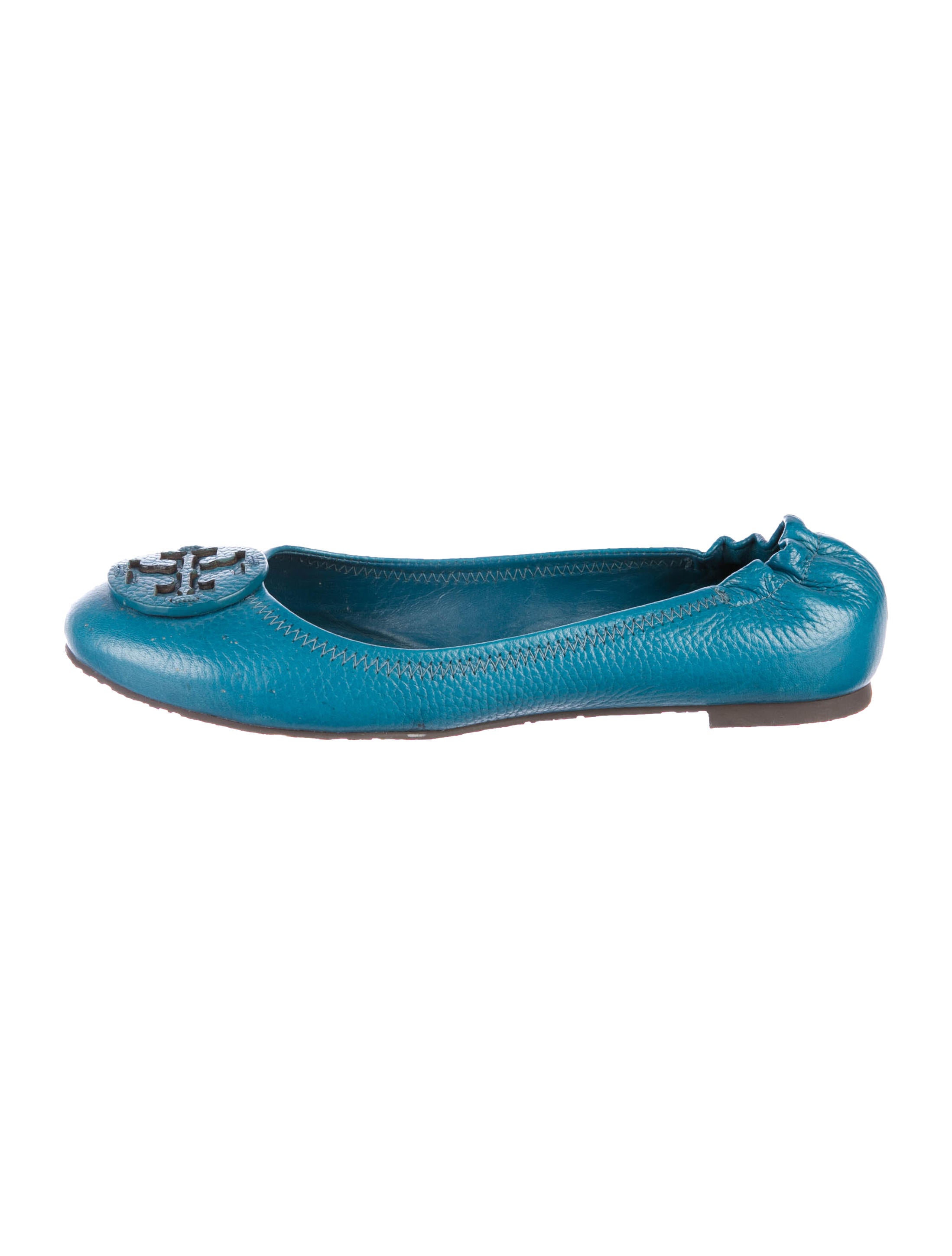 reva aqua shoes