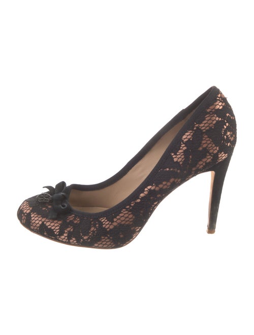 Tory Burch Lace Pattern Pumps