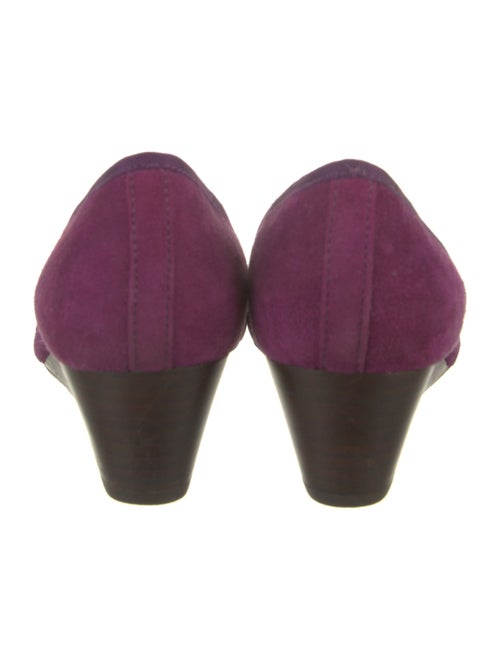 Tory Burch Signature Logo Suede Pumps