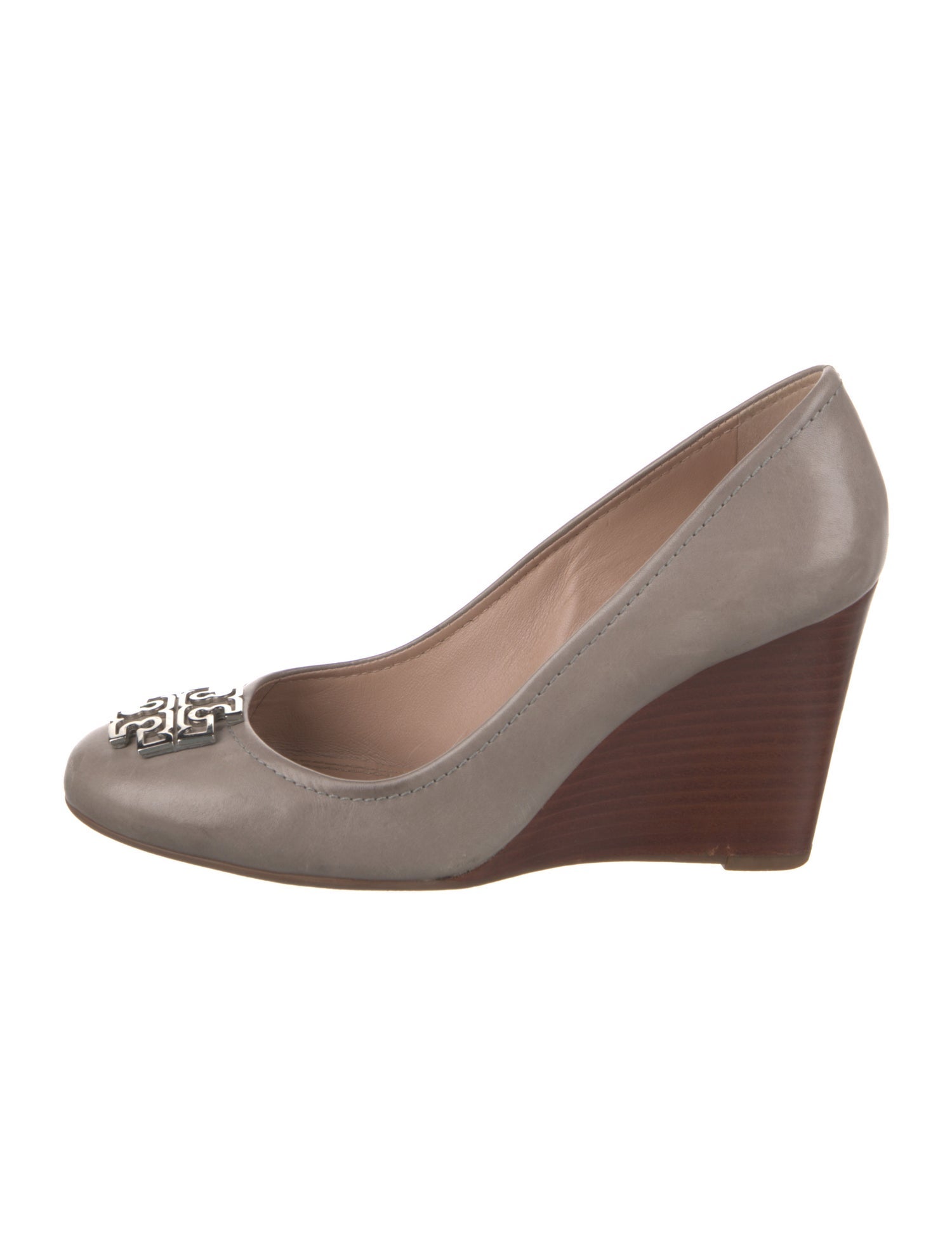 Tory Burch Signature Logo Leather Pumps