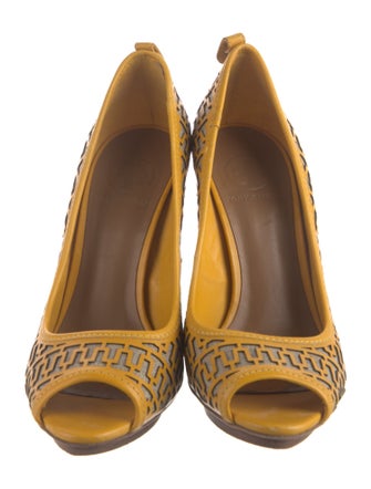 Tory Burch Leather Printed Pumps