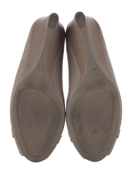 Tory Burch Leather Pumps