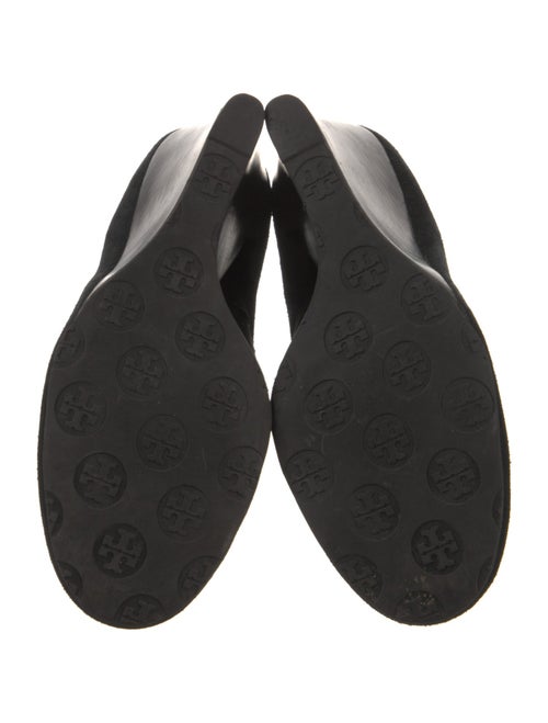 Tory Burch Suede Pumps