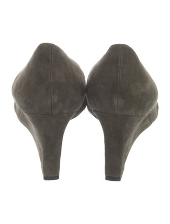 Tory Burch Suede Pumps