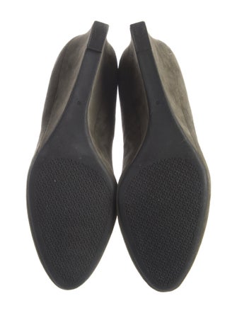Tory Burch Suede Pumps