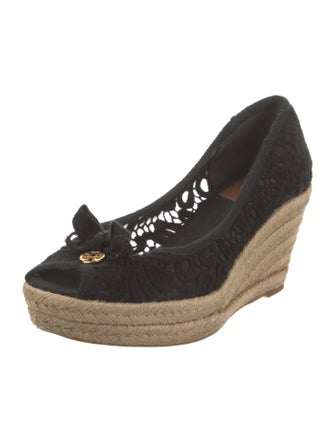Tory Burch Lace Pattern Embroidered Accent Pumps