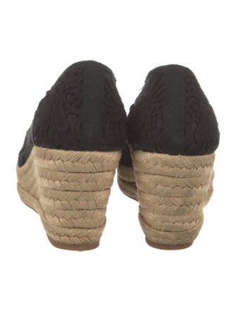 Tory Burch Lace Pattern Embroidered Accent Pumps