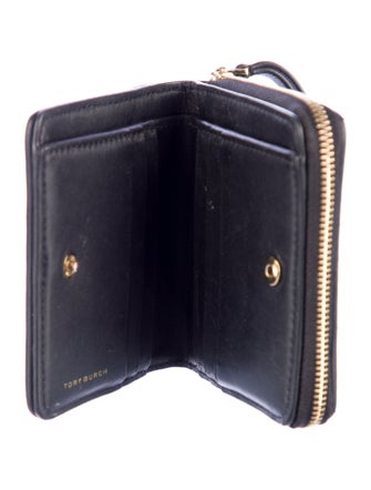 Tory Burch Quilted Pattern Leather Compact Wallet