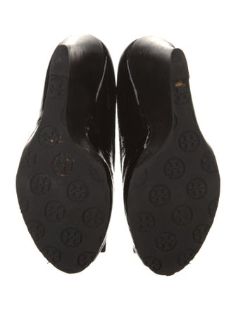 Tory Burch Patent Leather Pumps