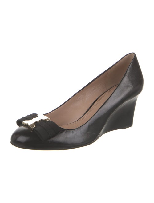 Tory Burch Leather Bow Accents Pumps