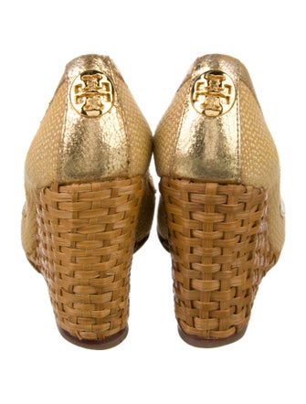 Tory Burch Patterned Pumps