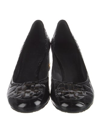 Tory Burch Embossed Leather Pumps