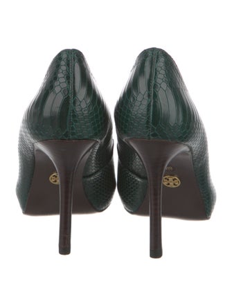 Tory Burch Embossed Leather Pumps