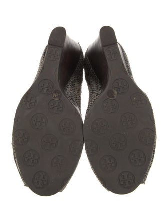 Tory Burch Snakeskin Animal Print Pumps