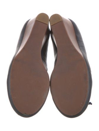 Tory Burch Leather Bow Accents Pumps