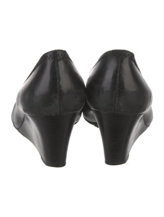 Tory Burch Leather Pumps