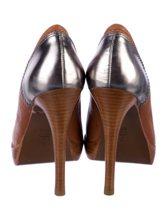 Tory Burch Leather Pumps