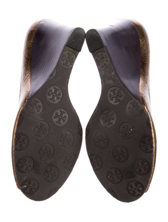 Tory Burch Leather Pumps