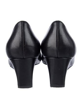 Tory Burch Leather Pumps