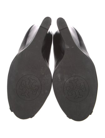 Tory Burch Leather Pumps