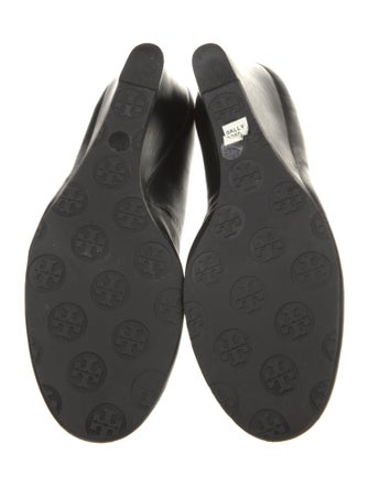 Tory Burch Leather Pumps