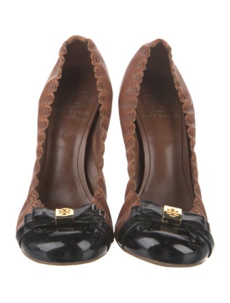 Tory Burch Leather Printed Pumps