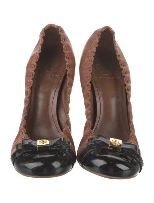 Tory Burch Leather Printed Pumps