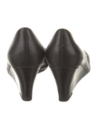 Tory Burch Leather Pumps