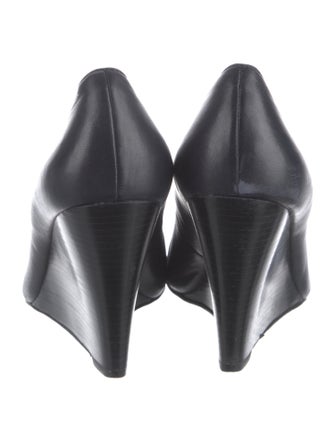 Tory Burch Leather Pumps