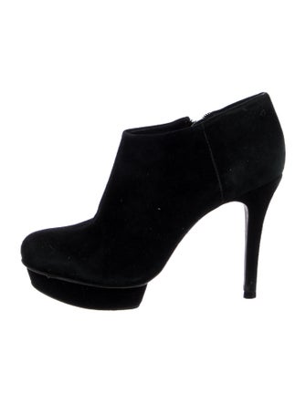 Tory Burch Suede Pumps