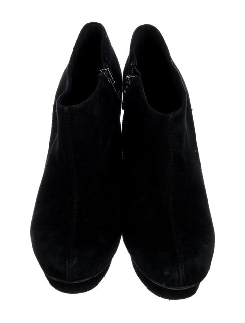 Tory Burch Suede Pumps