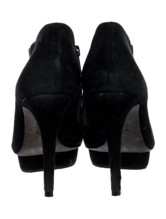 Tory Burch Suede Pumps