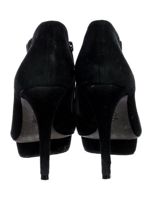 Tory Burch Suede Pumps