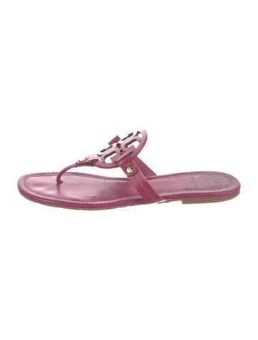 Pre-owned Tory Burch Patent Leather Flip Flops In Pink