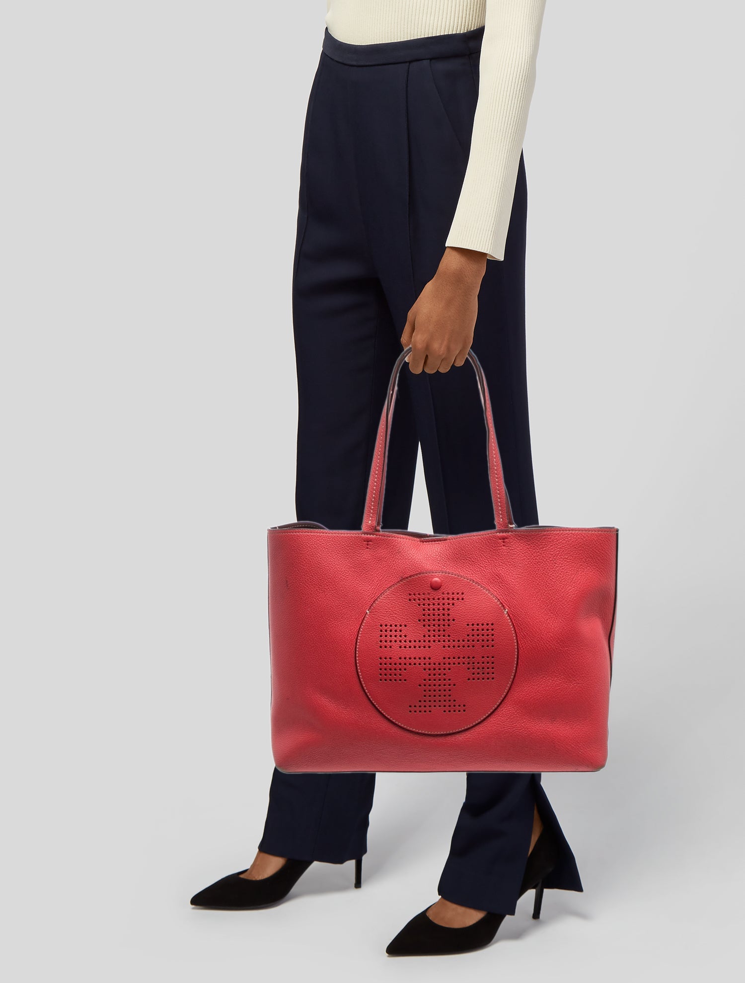 【7/11出品終了】Tory Burch トートバッグ ベージュ/レッド 7/11出品終了】Tory Burch トートバッグ ベージュ/レッド 7/11出品終了
