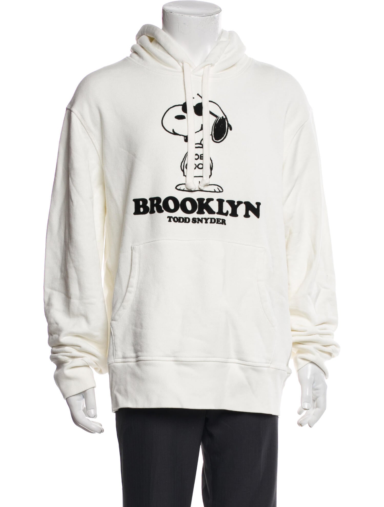 Todd Snyder x Peanuts Graphic Print Crew Neck Hoodie