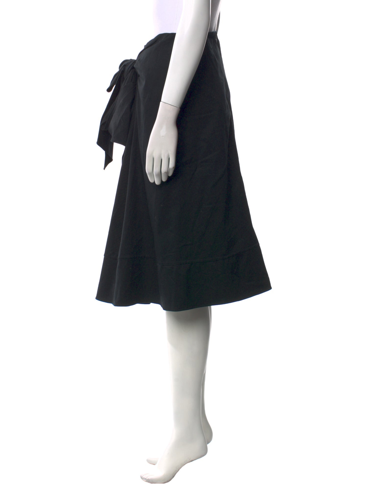 Tome Bow Accents Knee-Length Skirt