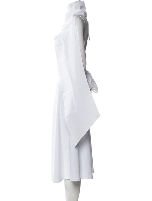 Tome V-Neck Three-Quarter Sleeve Crop Top