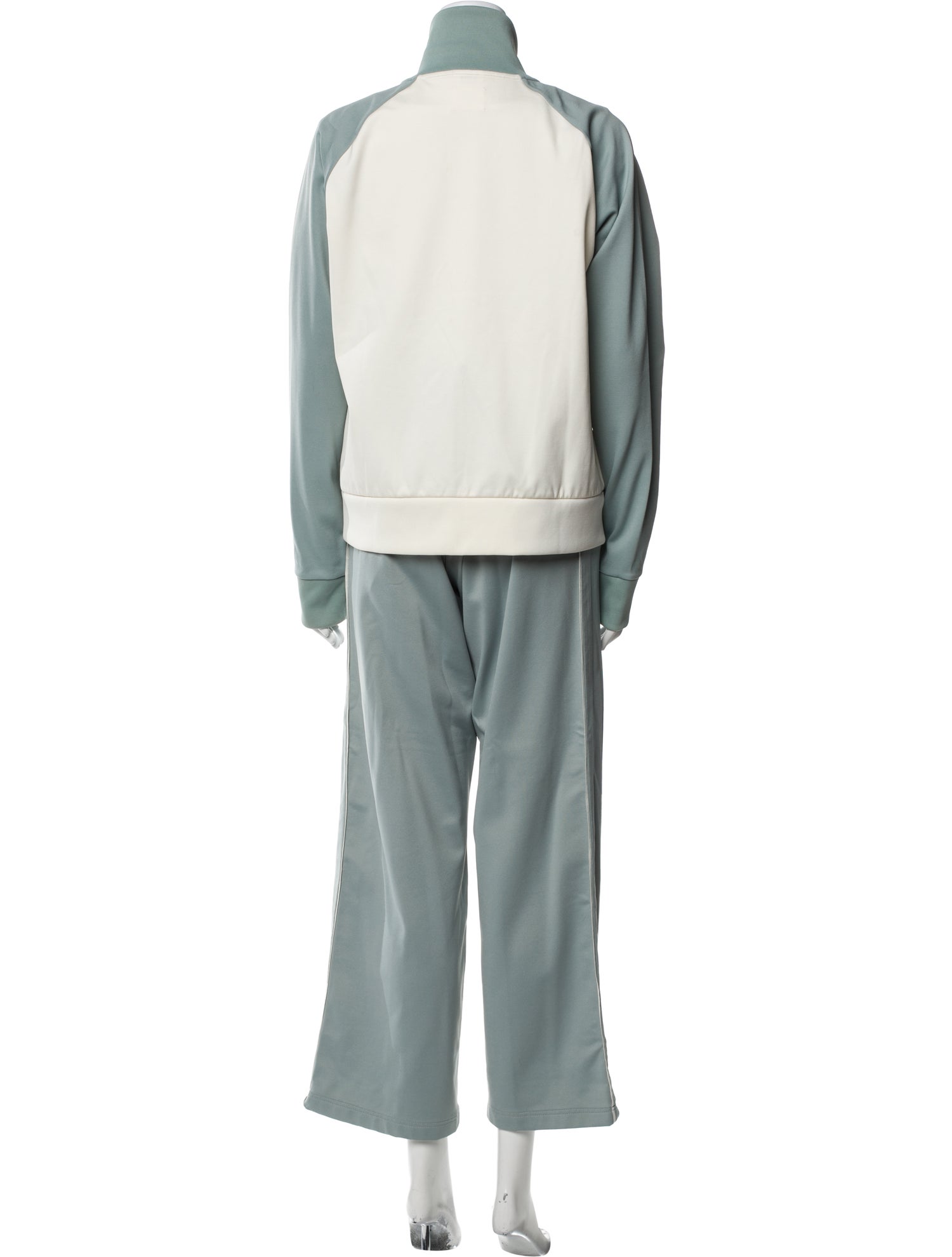 Tory Sport Nylon Embroidered Accent Lounge Set