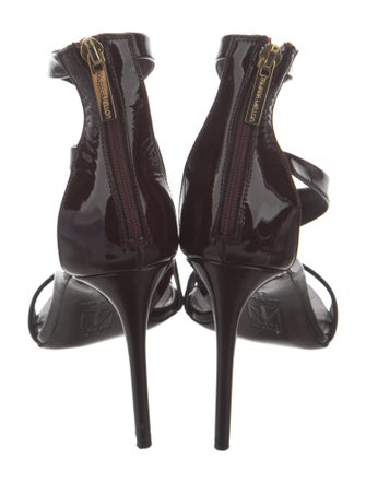 Tamara Mellon Leather Pumps