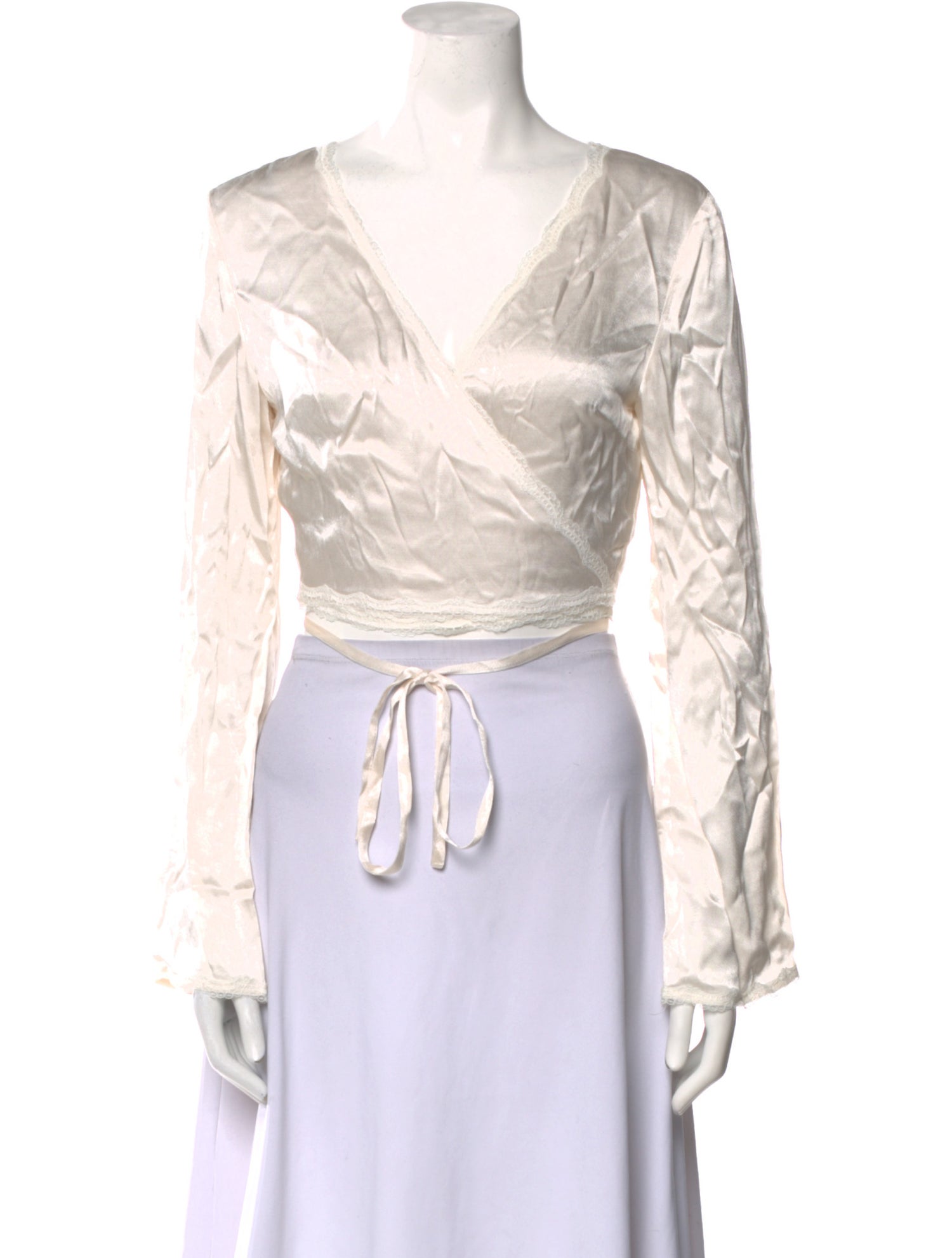 Third Form V-Neck Long Sleeve Crop Top