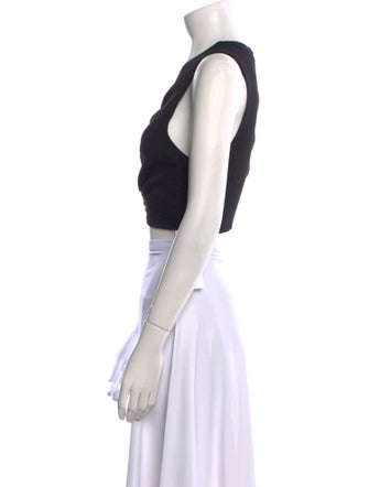 Third Form V-Neck Sleeveless Crop Top