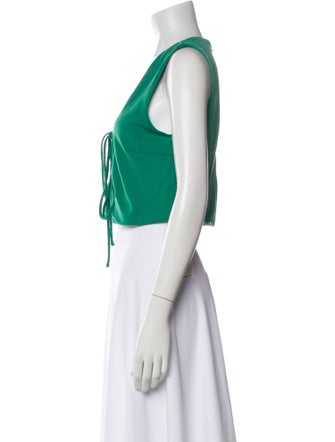 Third Form V-Neck Sleeveless Crop Top