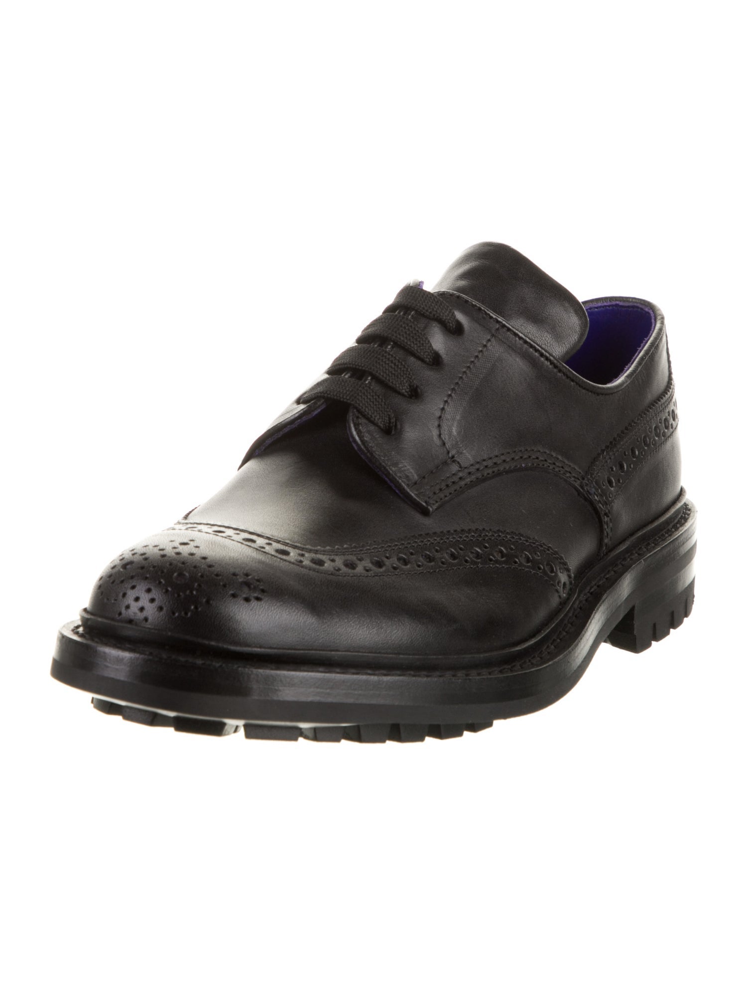 Tricker's Leather Scalloped Accent Brogues