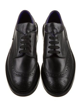 Tricker's Leather Scalloped Accent Brogues