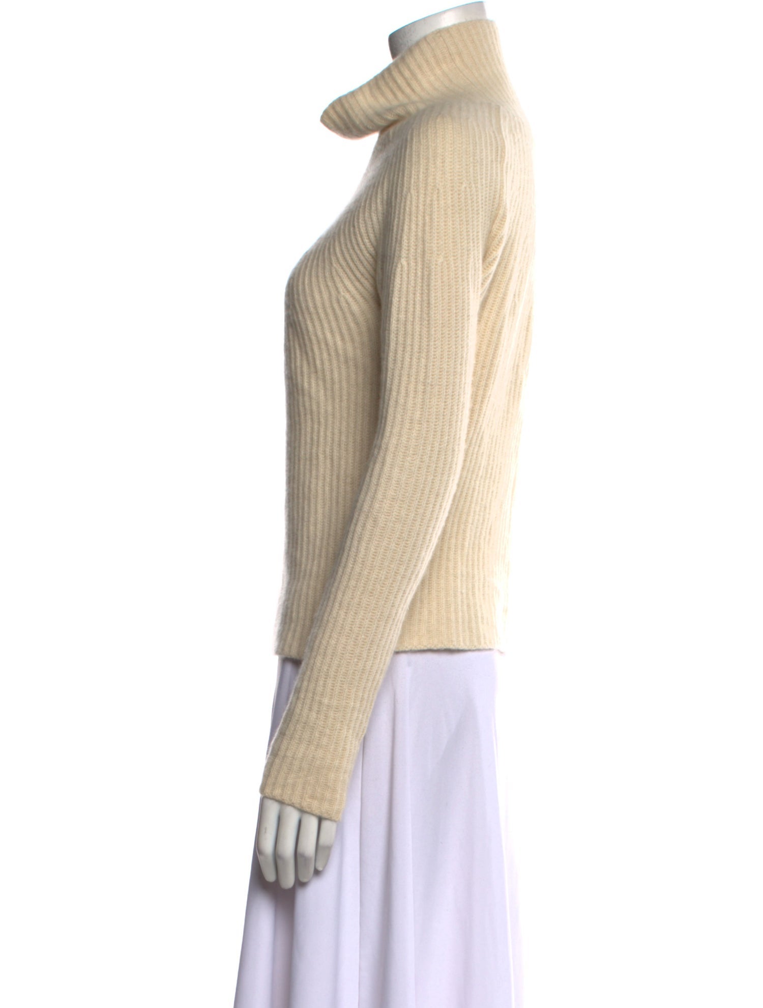 TSE Cashmere Turtleneck Sweater