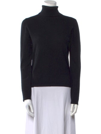 TSE Cashmere Turtleneck Sweater